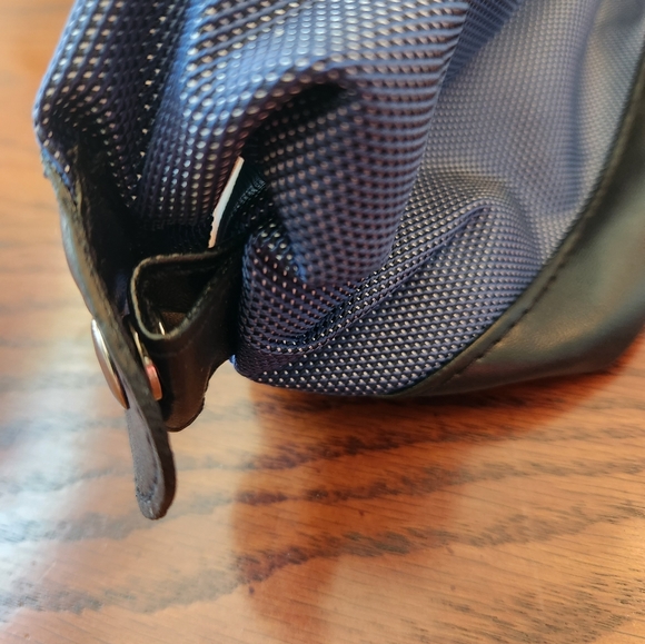 Avon Men's Travel Dopp Kit - Picture 5 of 7